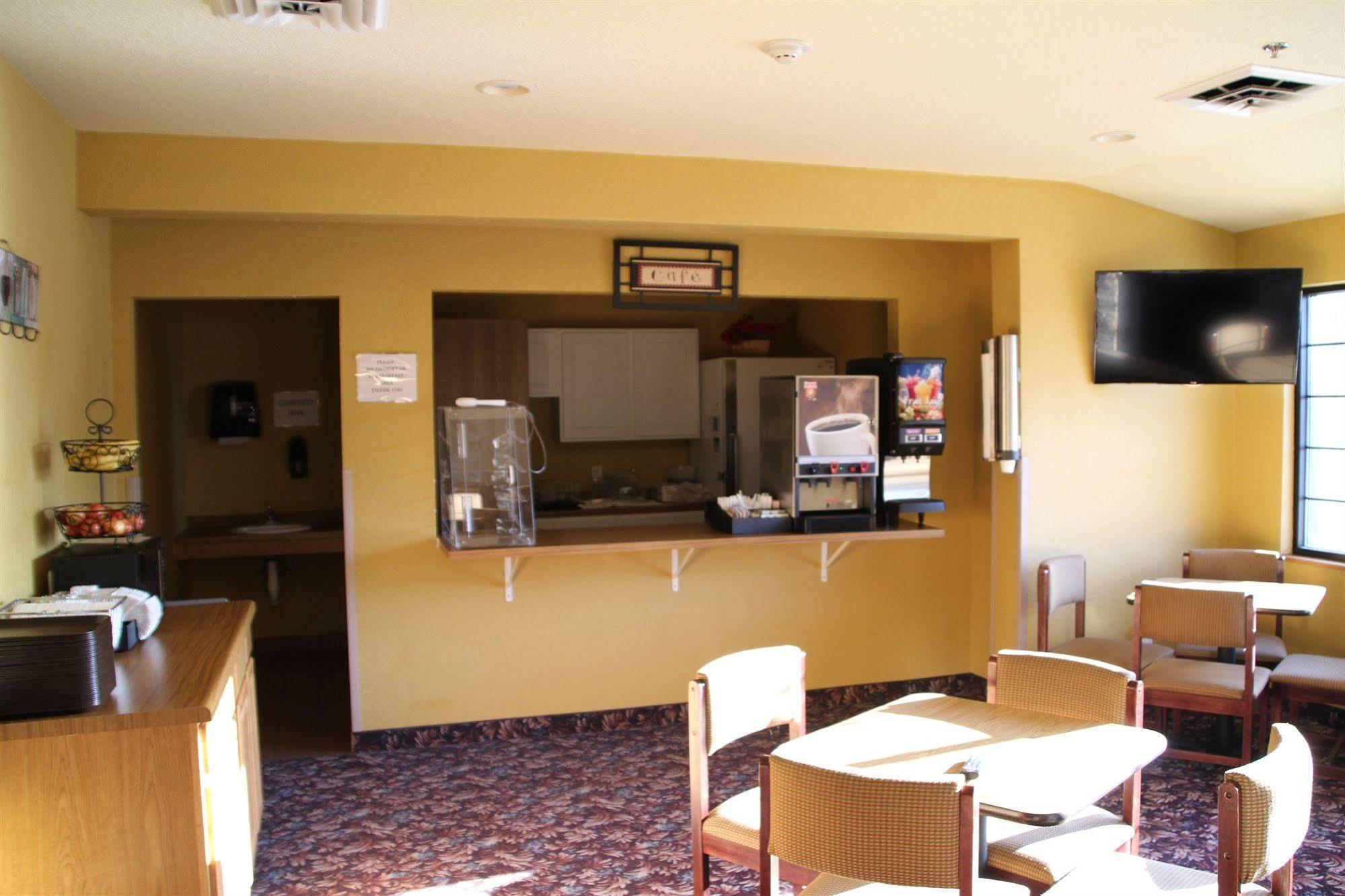 Comfort Inn & Suites Weston - Wausau Exterior photo